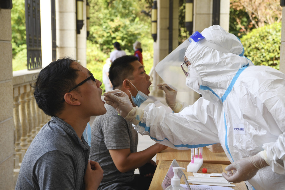 郑州11人确诊︰(郑州11人确诊信息)-第3张图片