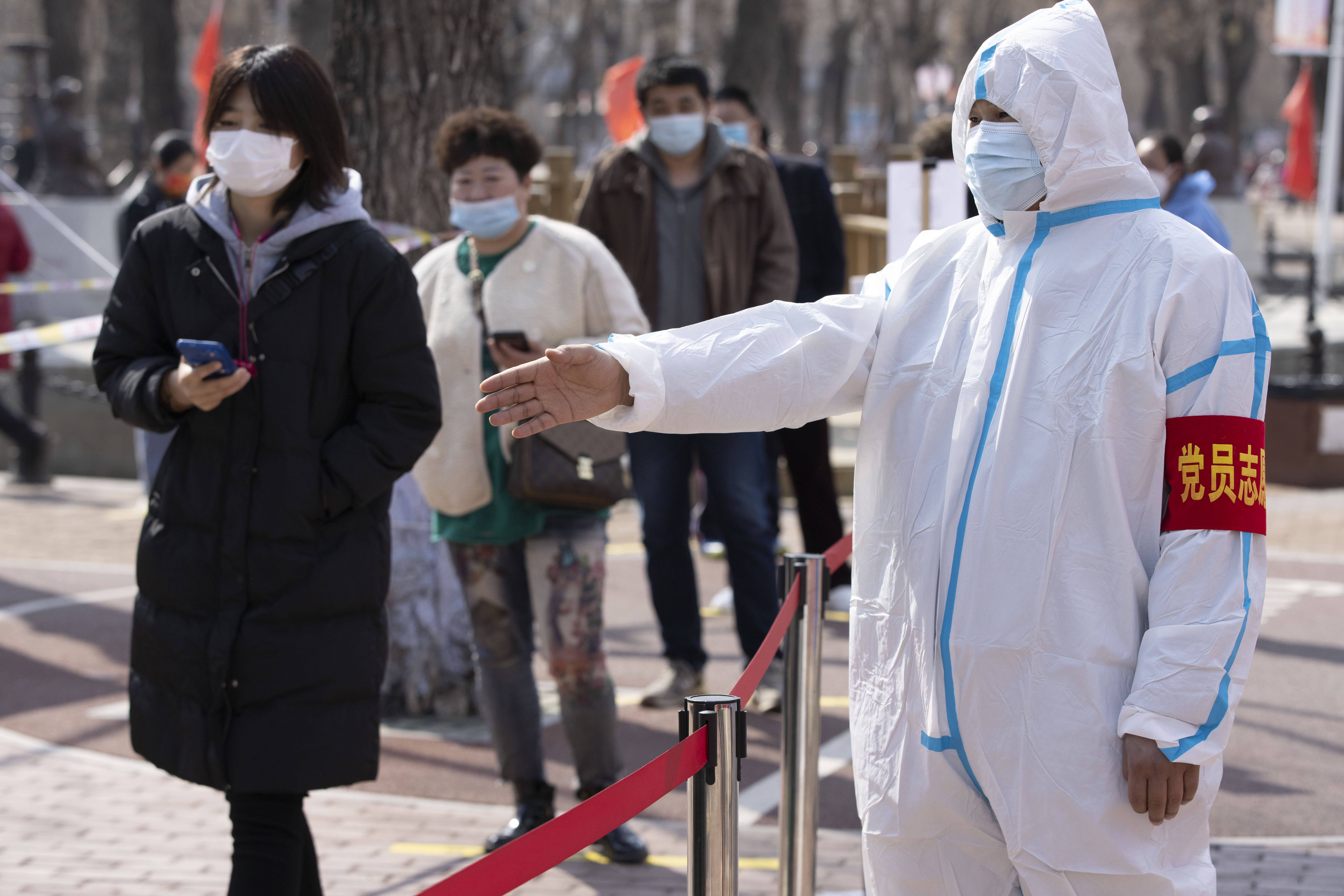 国内多地新变化:停止区域核酸检测,今日起暂停全员核酸检测-第1张图片