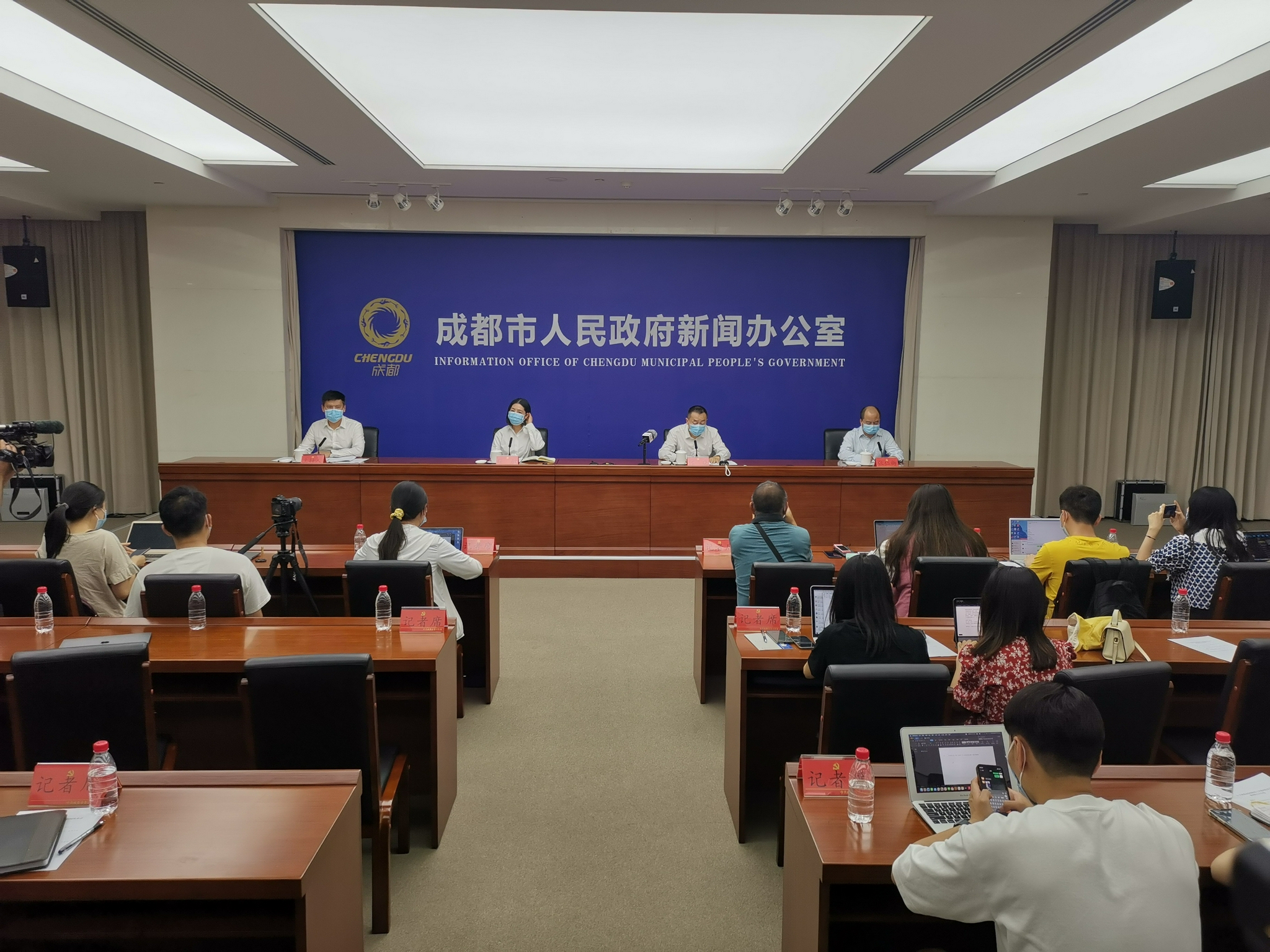 31省区市新增本土确诊56例浙江44例︰(浙江新增本土病例83例)-第1张图片